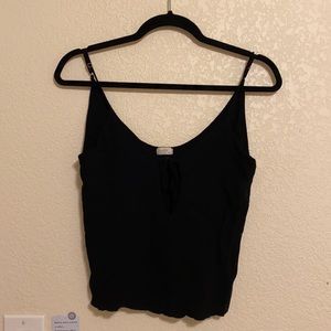 brandy melville // tank 🖤